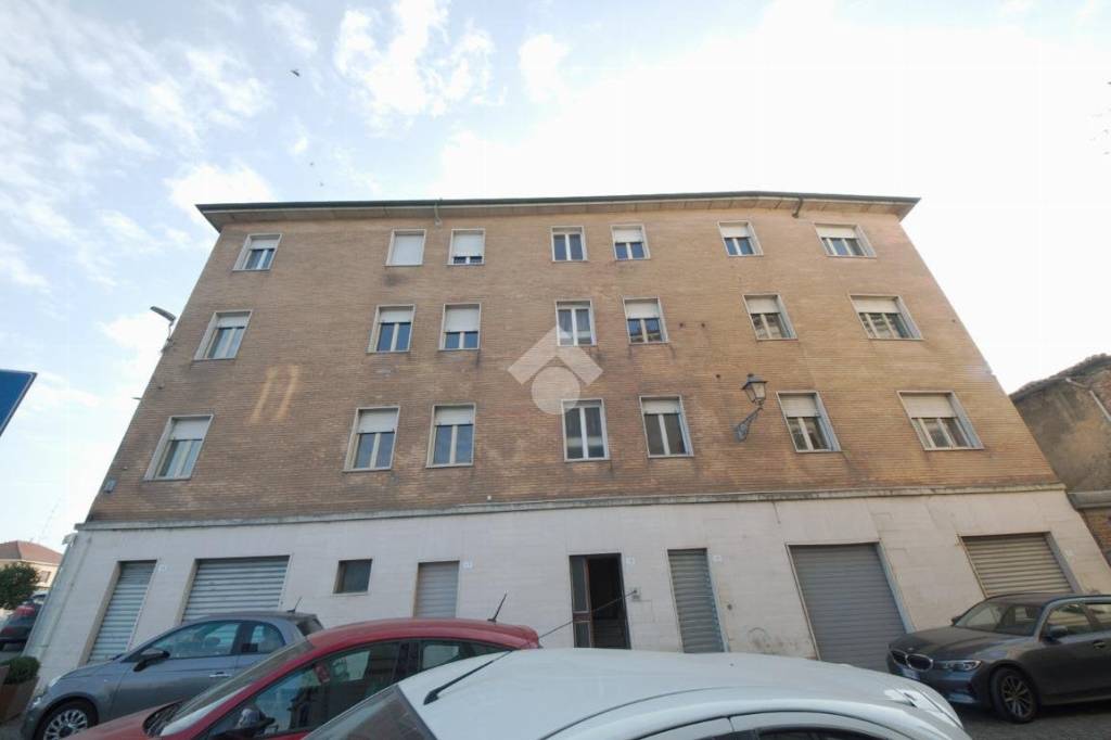 casa indipendente in vendita a Casale Monferrato