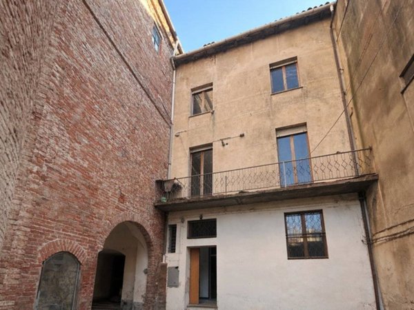 casa indipendente in vendita a Casale Monferrato