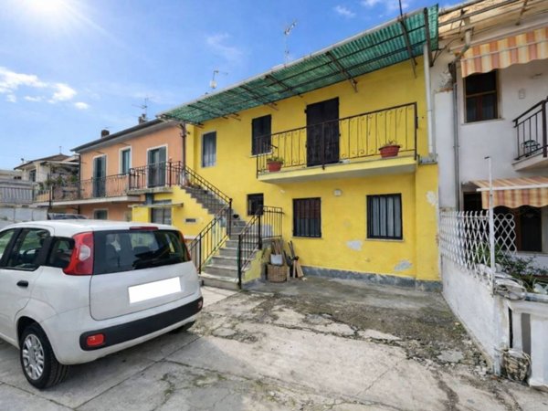 casa indipendente in vendita a Casale Monferrato in zona Casale Popolo