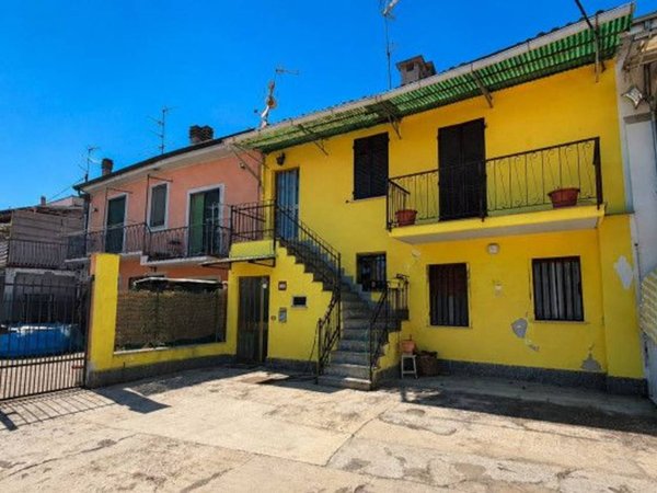 casa indipendente in vendita a Casale Monferrato