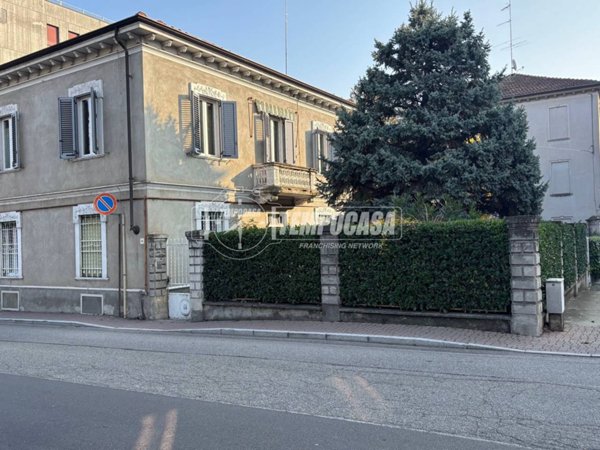 casa indipendente in vendita a Casale Monferrato
