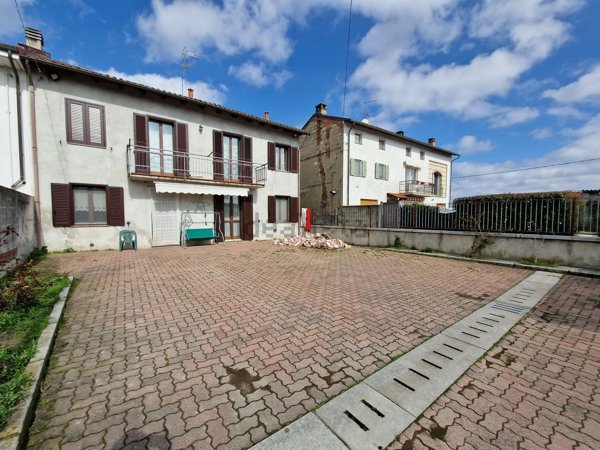casa indipendente in vendita a Casale Monferrato