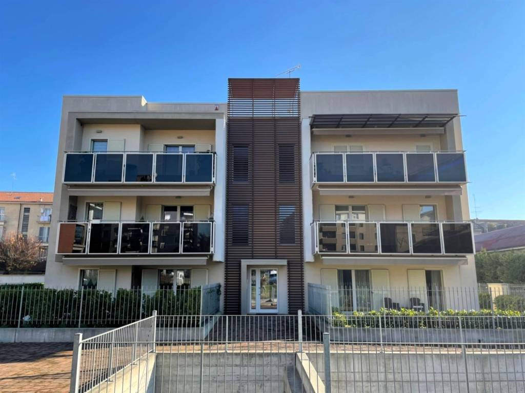 casa indipendente in vendita a Casale Monferrato