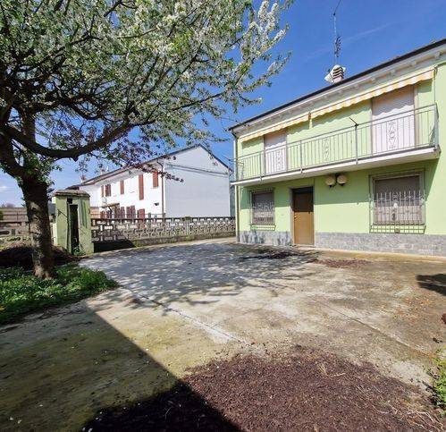 casa indipendente in vendita a Casale Monferrato
