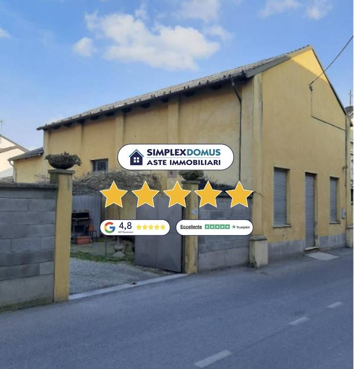 locale di sgombero in vendita a Casale Monferrato