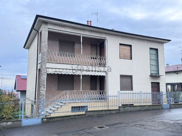 casa indipendente in vendita a Casale Monferrato