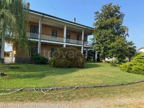 casa indipendente in vendita a Casale Monferrato in zona Santa Maria del Tempio
