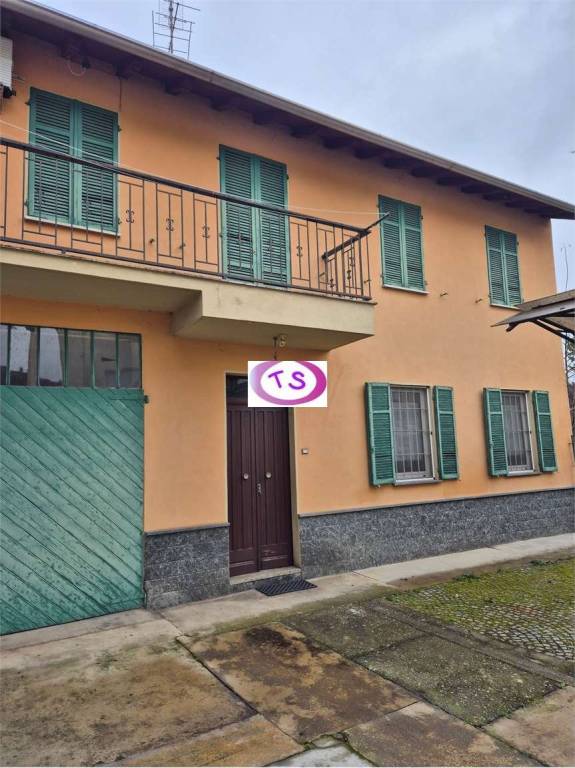 casa indipendente in vendita a Casale Monferrato in zona San Germano