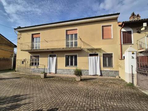 casa indipendente in vendita a Casale Monferrato in zona Terranova