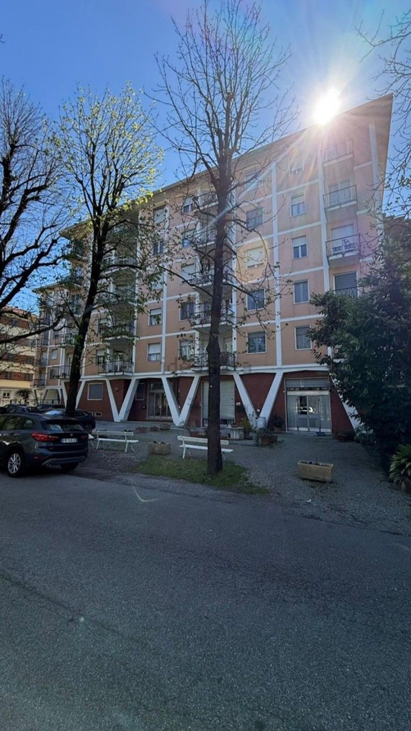 casa indipendente in vendita a Casale Monferrato