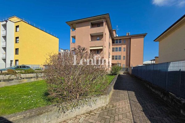 casa indipendente in vendita a Casale Monferrato