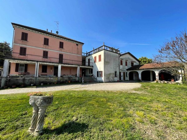 casa indipendente in vendita a Casale Monferrato in zona Rolasco