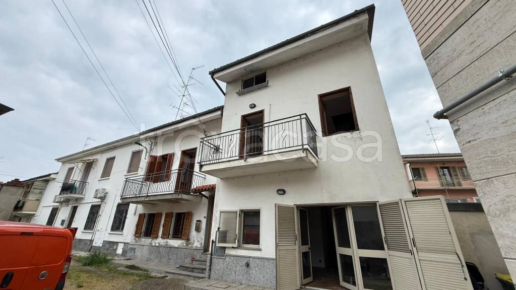 casa indipendente in vendita a Casale Monferrato
