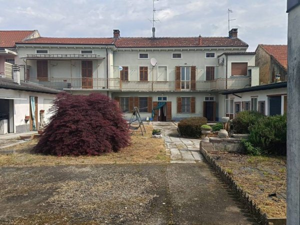 casa indipendente in vendita a Casale Monferrato