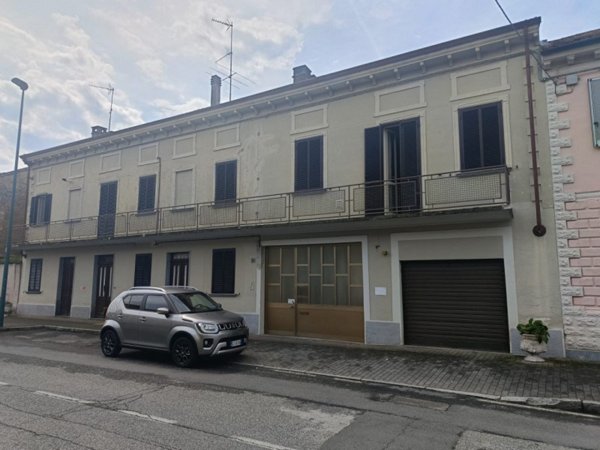 casa indipendente in vendita a Casale Monferrato