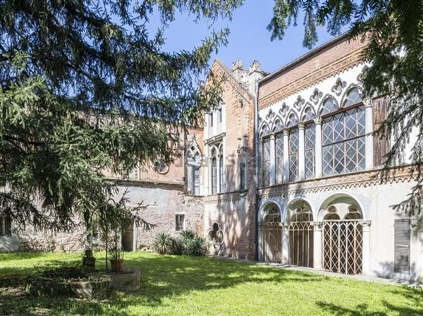 casa indipendente in vendita a Casale Monferrato
