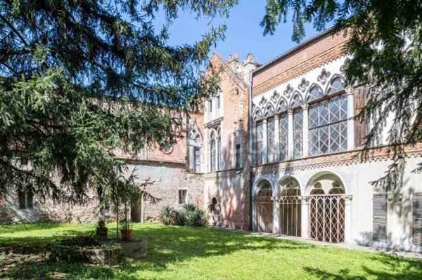 casa indipendente in vendita a Casale Monferrato