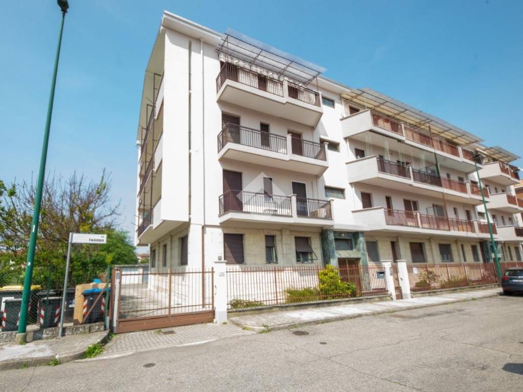 casa indipendente in vendita a Casale Monferrato