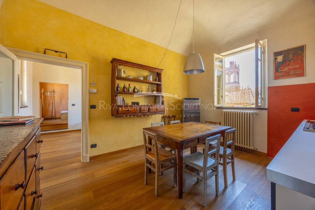 casa indipendente in vendita a Casale Monferrato in zona Casale Popolo