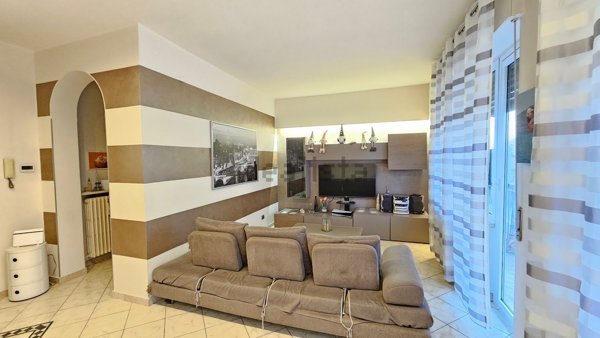 casa indipendente in vendita a Casale Monferrato in zona Casale Popolo