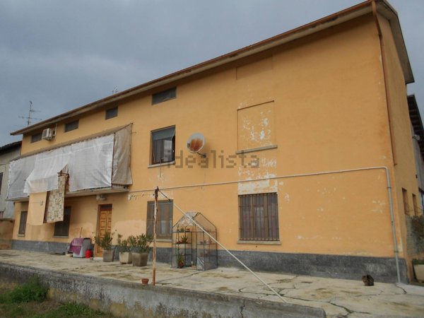 casa indipendente in vendita a Casale Monferrato in zona Santa Maria del Tempio