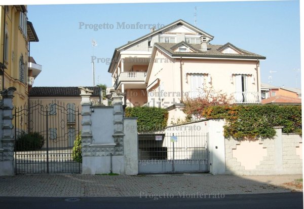 casa indipendente in vendita a Casale Monferrato