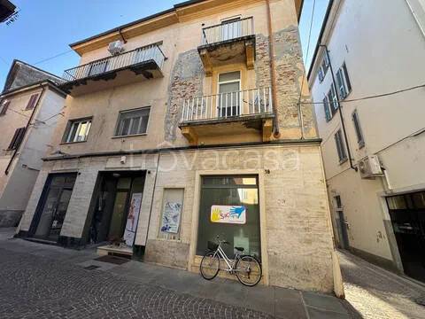appartamento in vendita a Casale Monferrato in zona Casale Popolo