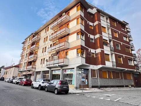appartamento in vendita a Casale Monferrato in zona Casale Popolo