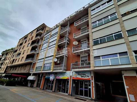 appartamento in vendita a Casale Monferrato in zona Casale Popolo