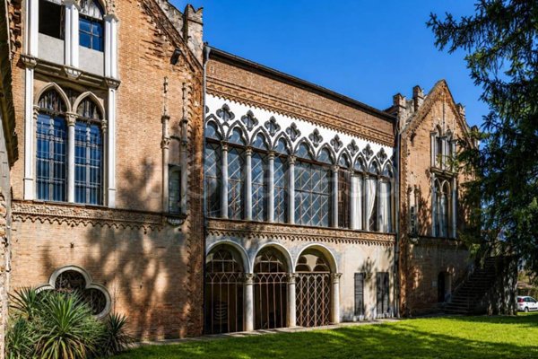 casa indipendente in vendita a Casale Monferrato