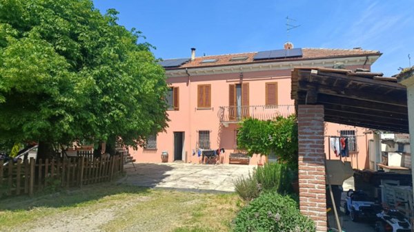 casa indipendente in vendita a Casale Monferrato