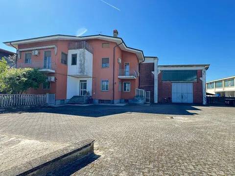 capannone in vendita a Casale Monferrato
