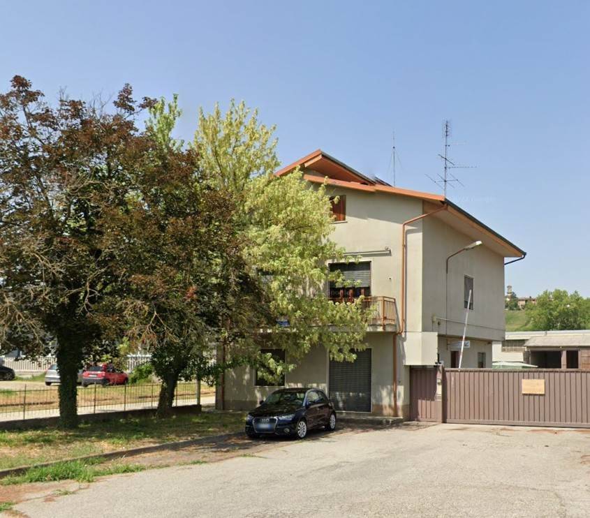 casa indipendente in vendita a Casale Monferrato in zona Rolasco