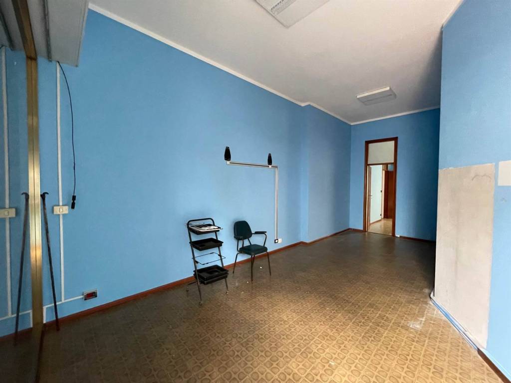 casa indipendente in vendita a Casale Monferrato in zona Casale Popolo