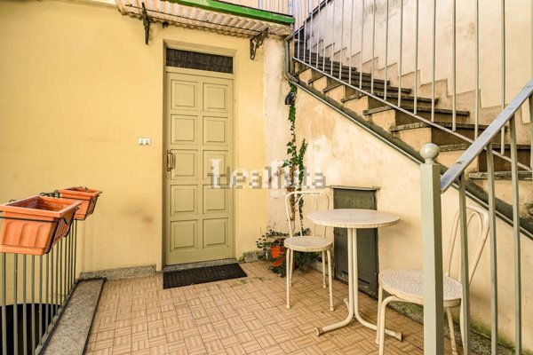 casa indipendente in vendita a Casale Monferrato in zona Casale Popolo