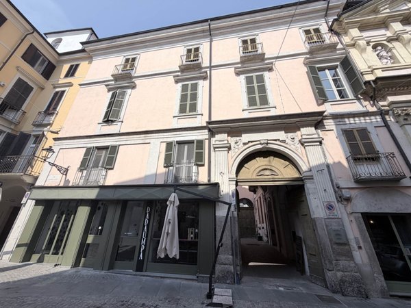 casa indipendente in vendita a Casale Monferrato in zona Casale Popolo