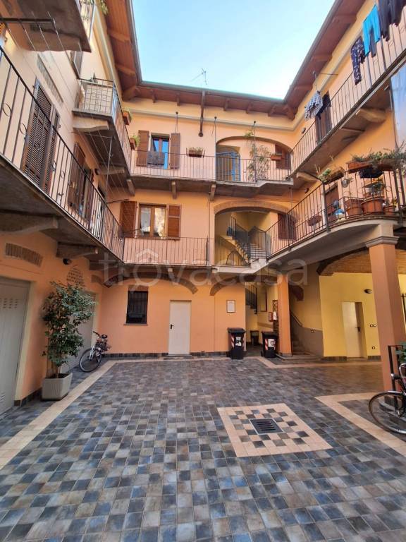 appartamento in vendita a Casale Monferrato in zona Casale Popolo