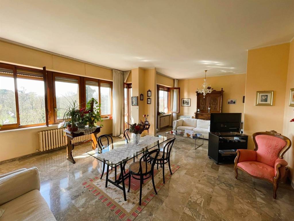 casa indipendente in vendita a Casale Monferrato in zona Casale Popolo
