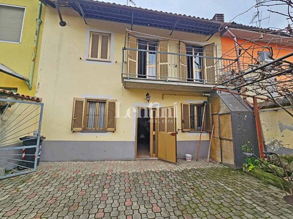 casa indipendente in vendita a Casale Monferrato