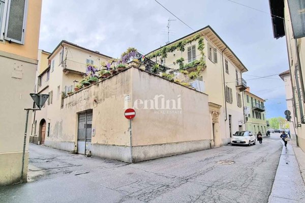casa indipendente in vendita a Casale Monferrato in zona Casale Popolo