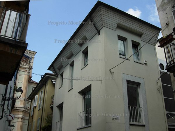 casa indipendente in vendita a Casale Monferrato in zona Casale Popolo