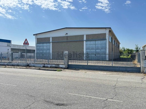capannone in vendita a Casale Monferrato