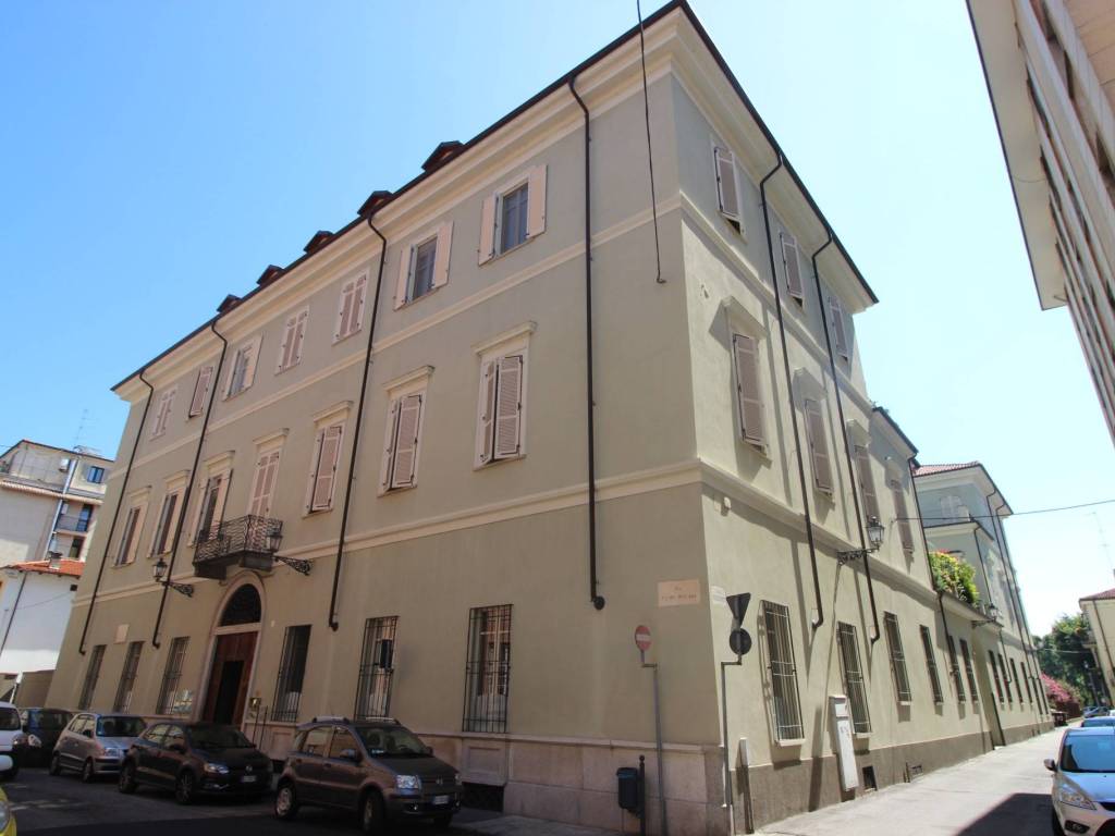 ufficio in vendita a Casale Monferrato in zona Casale Popolo