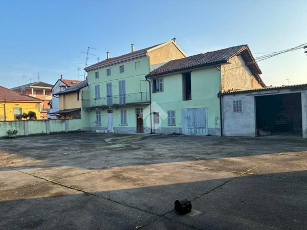 casa indipendente in vendita a Casale Monferrato