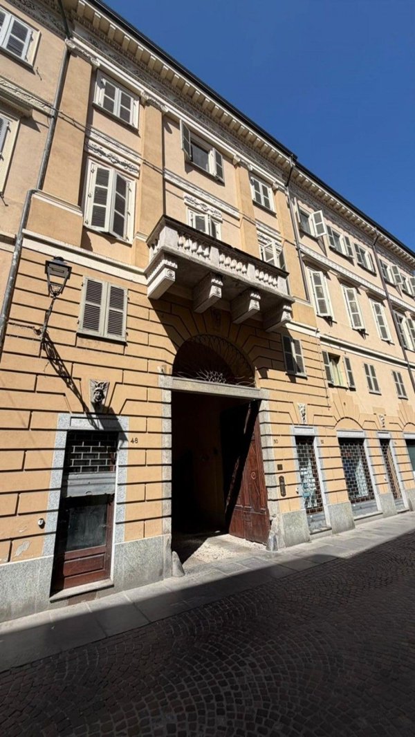 appartamento in vendita a Casale Monferrato in zona Casale Popolo