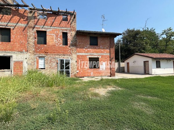 casale in vendita a Casale Monferrato