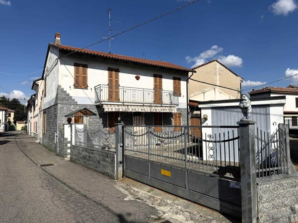 casa indipendente in vendita a Casale Monferrato