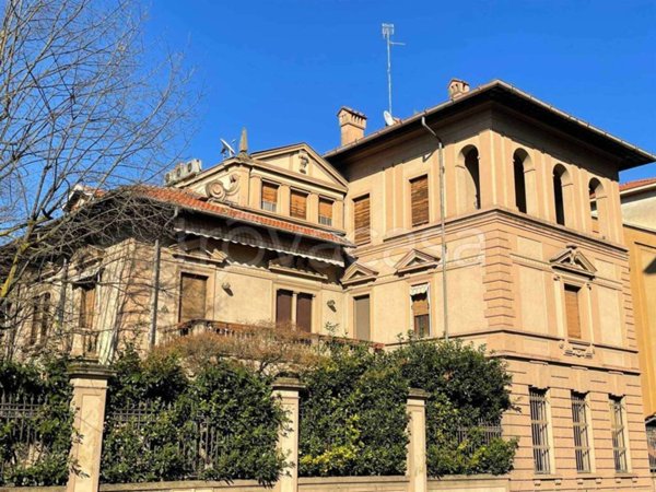 casa indipendente in vendita a Casale Monferrato in zona Casale Popolo