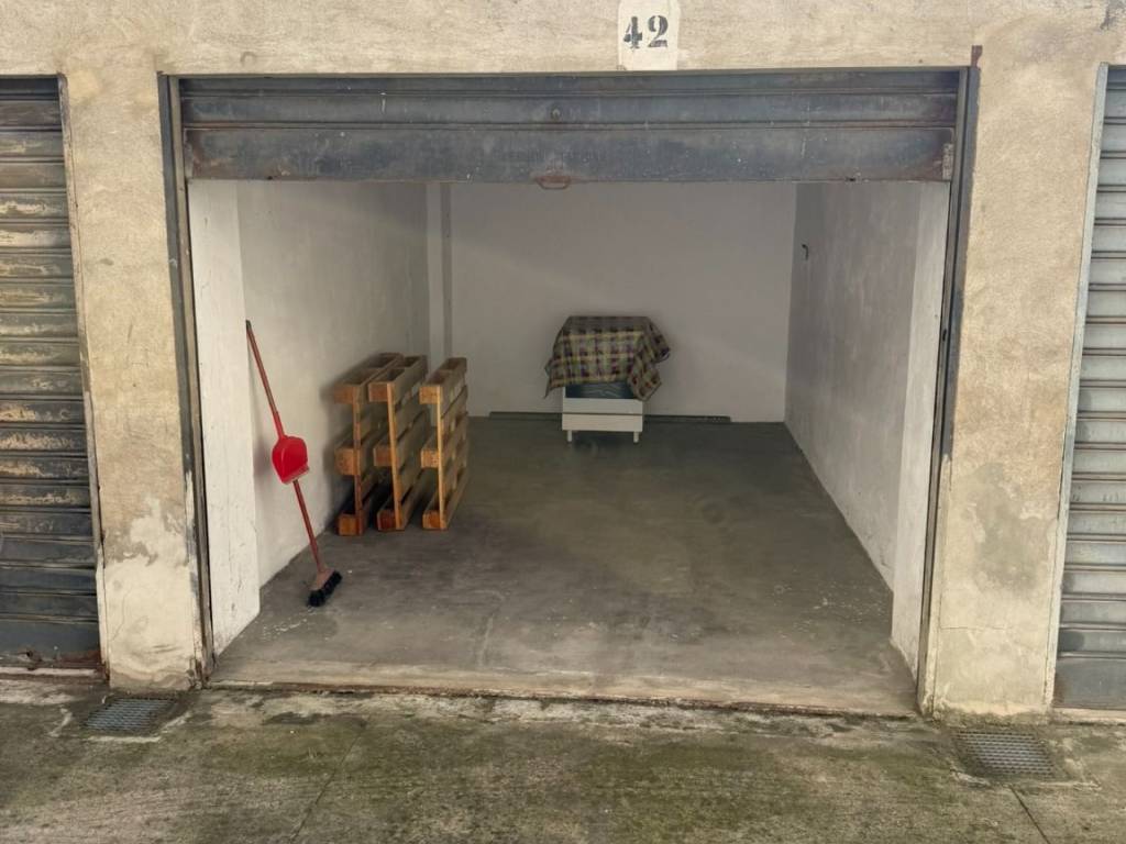 box auto in vendita a Casale Monferrato
