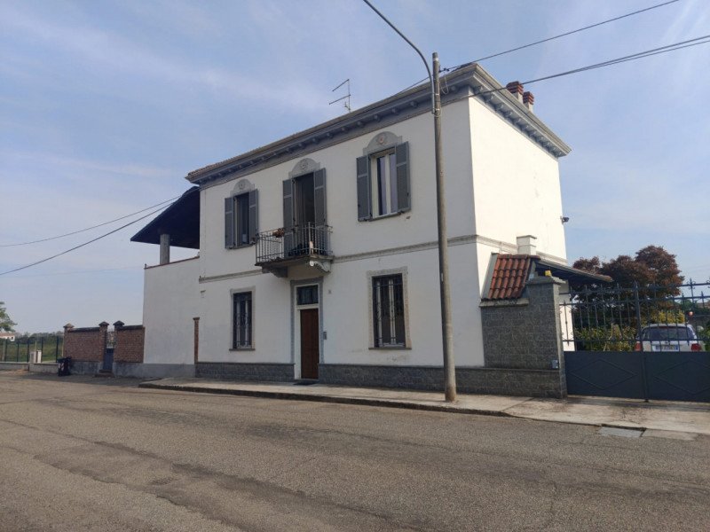 casa indipendente in vendita a Casale Monferrato